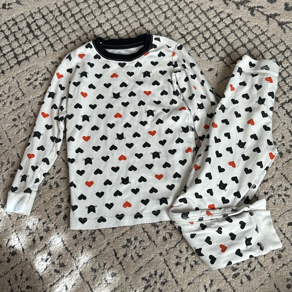 Primary Cats and Hearts PJ Set Kids Sz 4-5